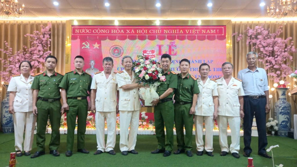 Ninh Bình: Thành lập Chi hội Cựu CAND phường Trường Thi sau sáp nhập đơn vị hành chính