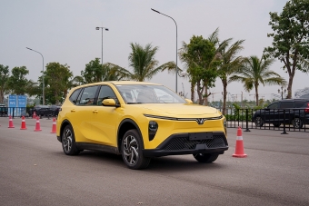 VinFast tung mẫu xe 7 chỗ hoàn toàn mới Limo Green ra thị trường