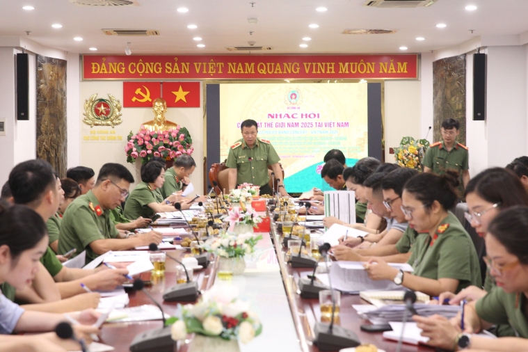 11 đoàn nhạc biểu diễn quanh Hồ Gươm trong Nhạc hội Cảnh sát thế giới tại Việt Nam