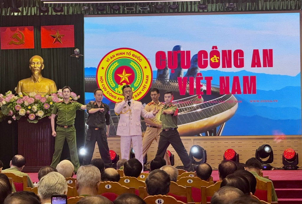 Phát huy vai trò Hội Cựu CAND trong xây dựng phong trào Toàn dân bảo vệ bảo vệ an ninh Tổ quốc Phát huy vai trò Hội Cựu CAND trong xây dựng phong trào Toàn dân bảo vệ bảo vệ an ninh Tổ quốc