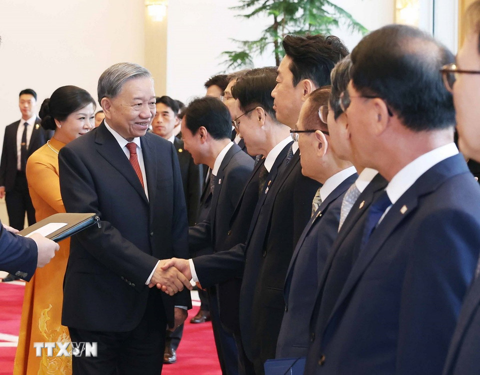 21 loạt đại bác chào mừng Tổng Bí thư Tô Lâm và phu nhân thăm cấp Nhà nước Hàn Quốc - Ảnh 9.