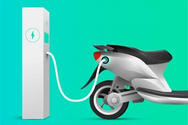 Chuyển đổi xe xăng sang xe điện: Giải pháp đồng bộ và thực tế cho người dân