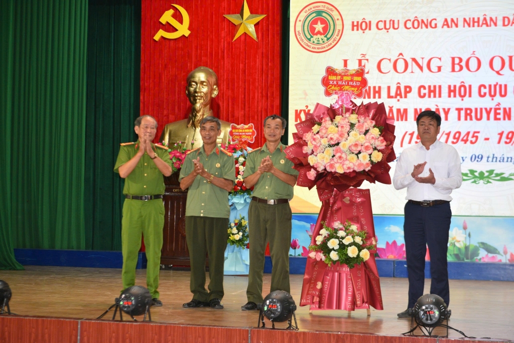 Ninh Bình: Thành lập Chi hội Cựu CAND xã Hải Hậu Ninh Bình: Thành lập Chi hội Cựu CAND xã Hải Hậu