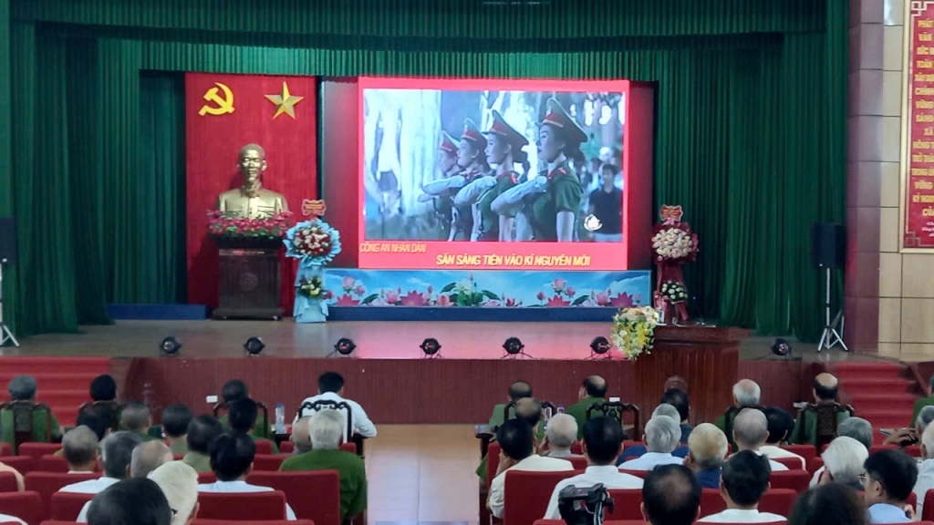 Ninh Bình: Thành lập Chi hội Cựu CAND xã Hải Hậu Ninh Bình: Thành lập Chi hội Cựu CAND xã Hải Hậu