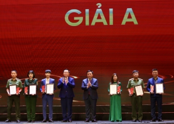 Giải báo chí toàn quốc “Vì An ninh Tổ quốc và bình yên cuộc sống” giai đoạn 2023 – 2025: Tôn vinh các nhà báo “tâm son, bút sắc”