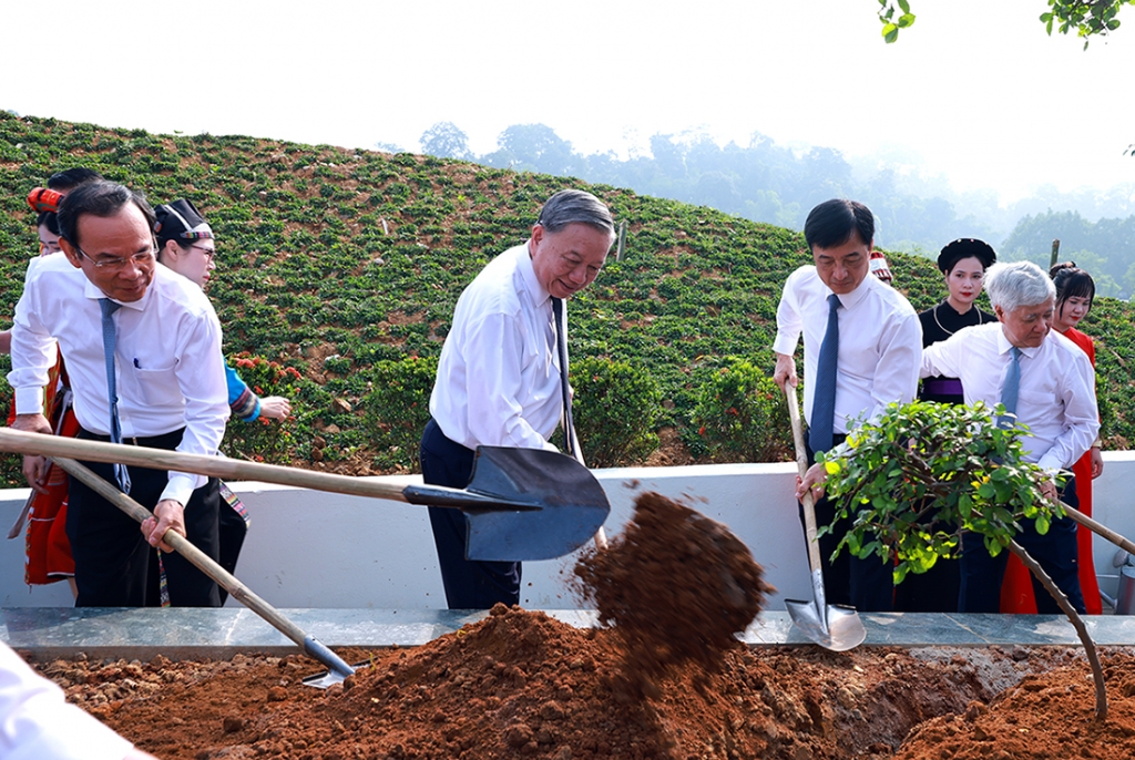 Phát huy sức mạnh toàn dân bảo vệ an ninh Tổ quốc trong kỷ nguyên mới
