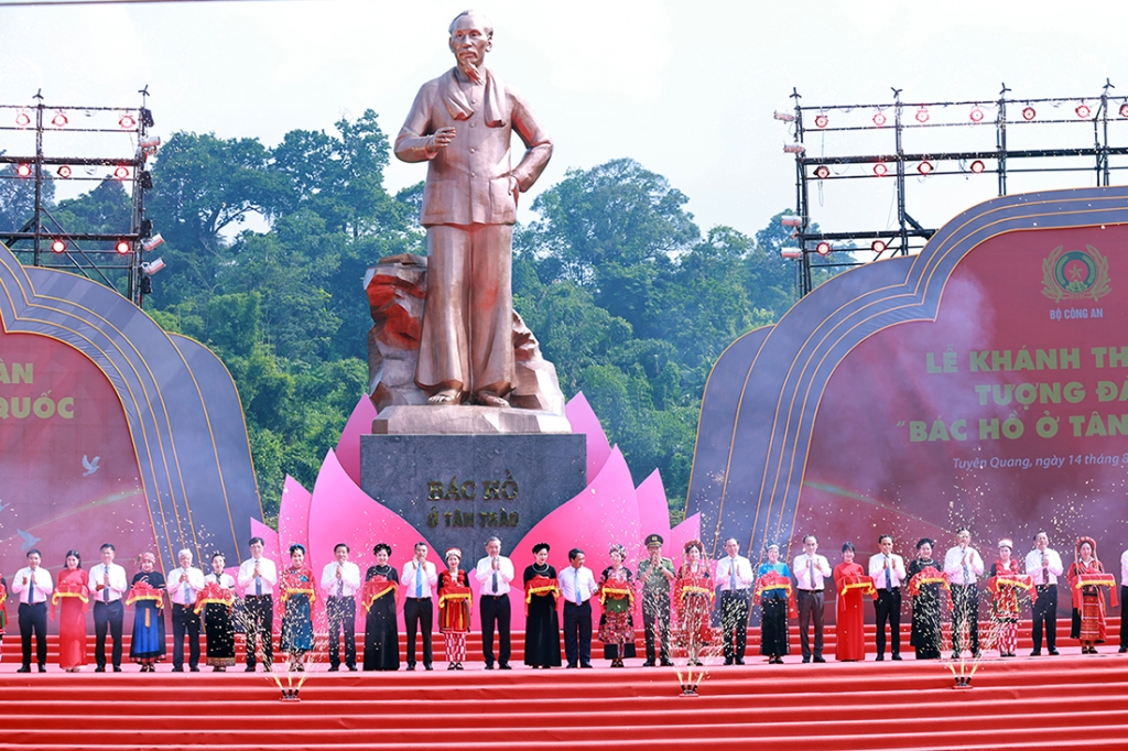 Phát huy sức mạnh toàn dân bảo vệ an ninh Tổ quốc trong kỷ nguyên mới