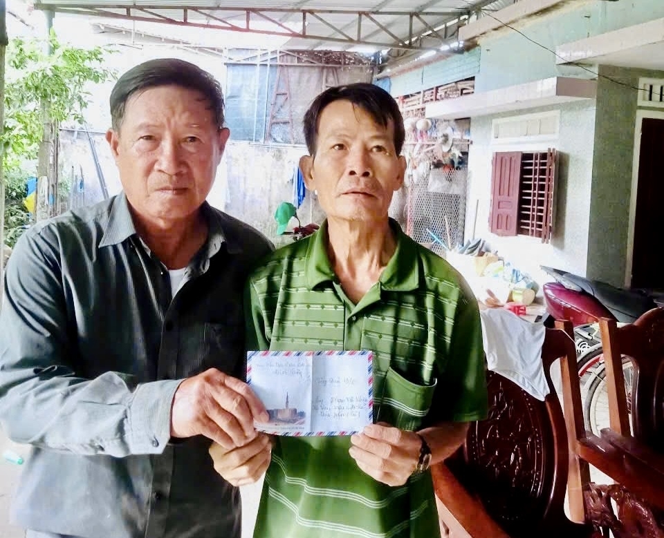 Quảng Ngãi: Thăm, tặng quà hội viên cựu CAND khó khăn, bệnh hiểm nghèo