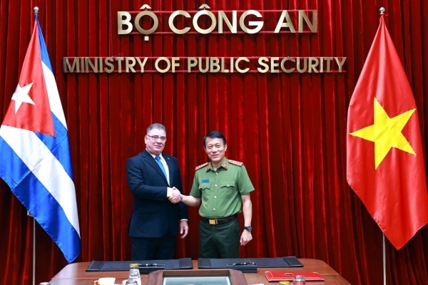 Bộ Công an Việt Nam và Bộ Nội vụ Cuba thúc đẩy hợp tác toàn diện, sâu sắc