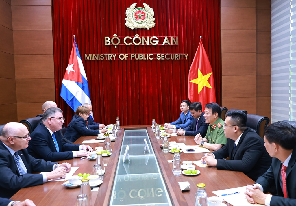 Bộ Công an Việt Nam và Bộ Nội vụ Cuba thúc đẩy hợp tác toàn diện, sâu sắc