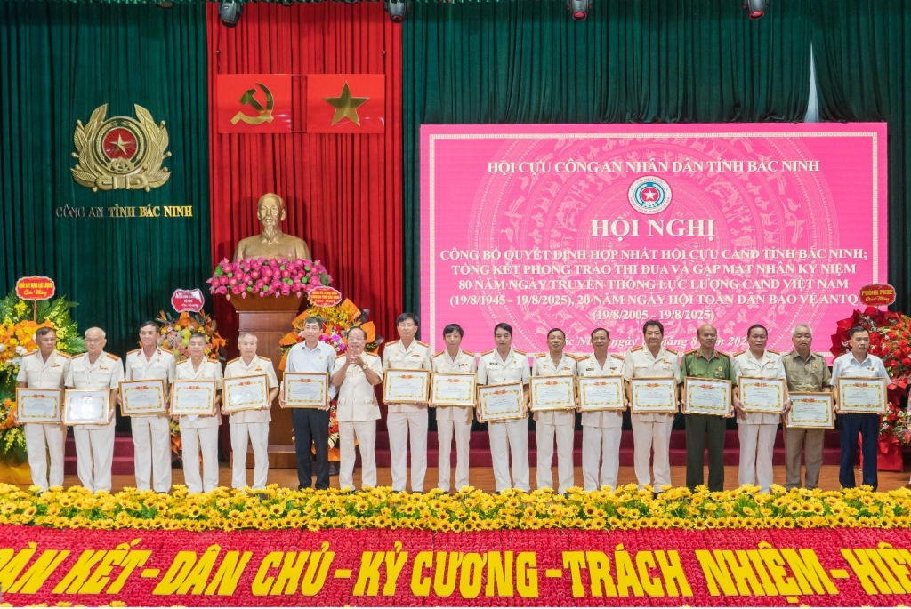 Hội Cựu CAND tỉnh Bắc Ninh gặp mặt kỷ niệm 80 năm Ngày truyền thống lực lượng CAND Việt Nam