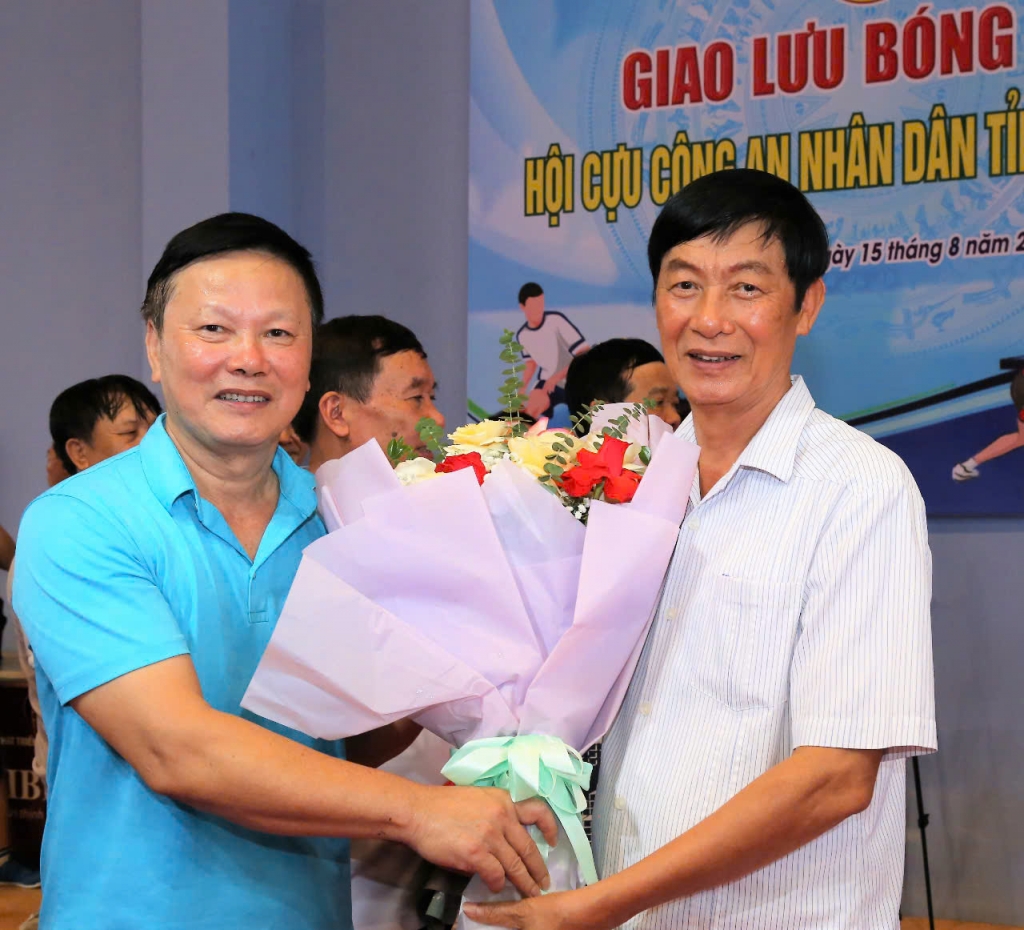 Hội Cựu CAND tỉnh Ninh Bình tổ chức giao lưu bóng bàn Chào mừng kỷ niệm 80 năm Ngày truyền thống CAND Việt Nam Hội Cựu CAND tỉnh Ninh Bình tổ chức giao lưu bóng bàn Chào mừng kỷ niệm 80 năm Ngày truyền thống CAND Việt Nam