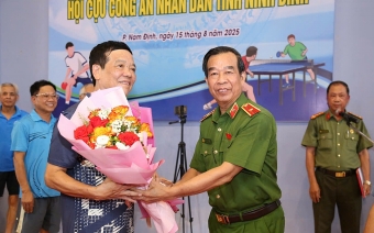 Hội Cựu CAND tỉnh Ninh Bình tổ chức giao lưu bóng bàn Chào mừng kỷ niệm 80 năm Ngày truyền thống CAND Việt Nam