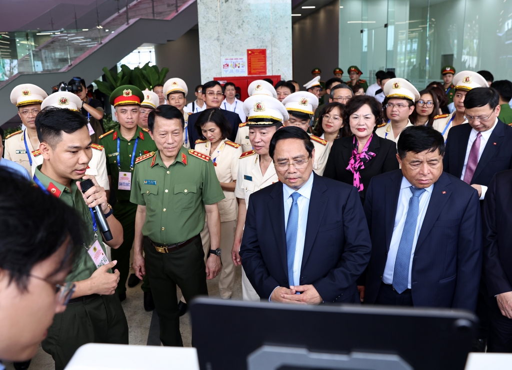 Thủ tướng Chính phủ Phạm Minh Chính dự khai trương Trung tâm Dữ liệu quốc gia số 1
