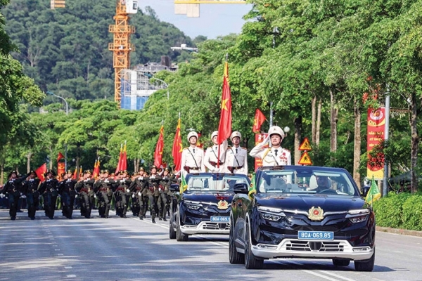 Phát huy truyền thống anh hùng cách mạng, xây dựng lực lượng CAND trong sạch, vững mạnh, chính quy, tinh nhuệ, hiện đại, cùng đất nước tiến vào kỷ nguyên phát triển mới
