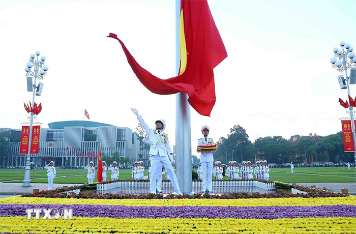 80 năm Cách mạng tháng Tám: Thiêng liêng lễ Thượng cờ trên Quảng trường Ba Đình -0