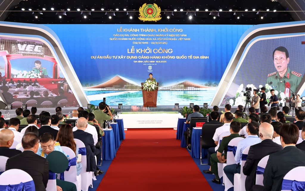 Cảng hàng không quốc tế Gia Bình được định vị là sân bay lưỡng dụng chiến lược cho vùng Thủ đô