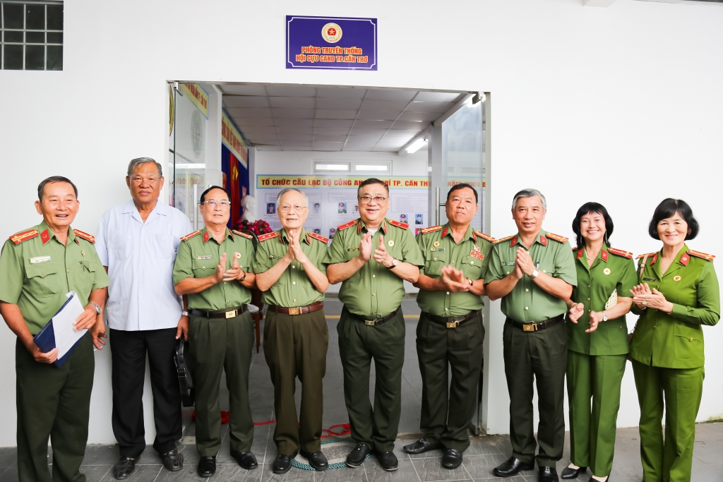Hội Cựu CAND TP Cần Thơ họp mặt chào mừng niệm 80 năm Ngày truyền thống CAND Việt Nam