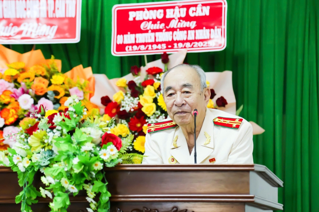 Hội Cựu CAND TP Cần Thơ họp mặt chào mừng niệm 80 năm Ngày truyền thống CAND Việt Nam