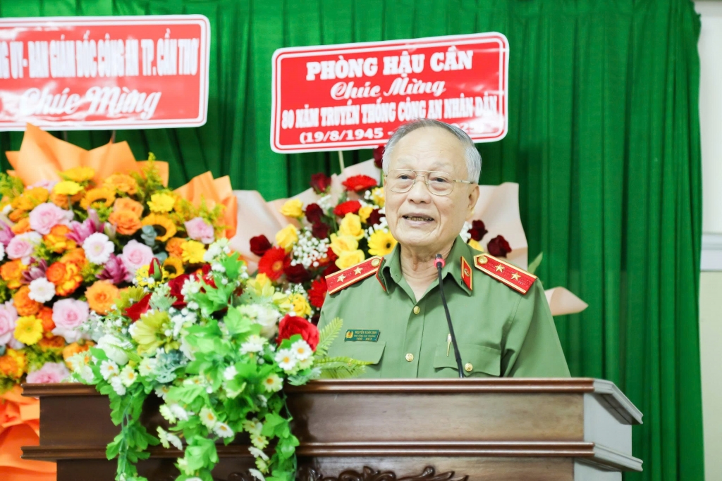 Hội Cựu CAND TP Cần Thơ họp mặt chào mừng niệm 80 năm Ngày truyền thống CAND Việt Nam