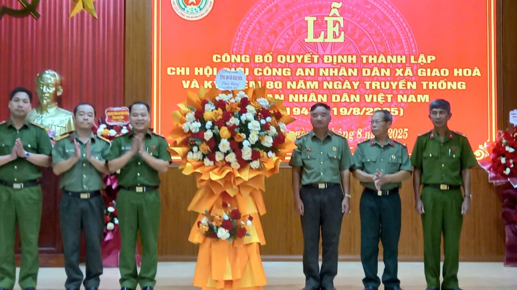 Ninh Bình: Công bố quyết định thành lập Chi hội Cựu CAND xã Giao Hòa