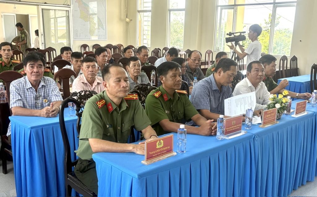 Cần Thơ: Công bố quyết định thành lập 3 Chi hội Cựu CAND phường sau sáp nhập đơn vị hành chính