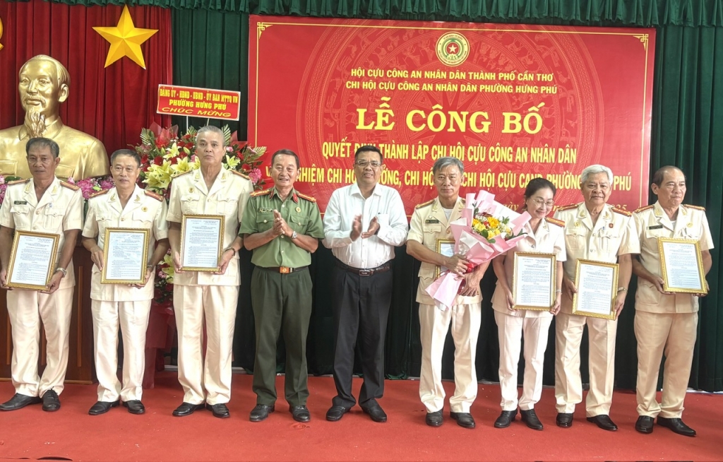 Cần Thơ: Công bố quyết định thành lập Chi hội Cựu CAND phường Hưng Phú