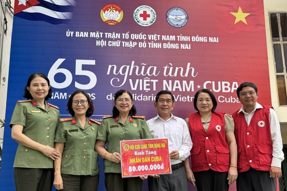 Hội Cựu CAND tỉnh Đồng Nai vận động ủng hộ nhân dân bị thiệt hại do bão số 3 và nhân dân Cuba