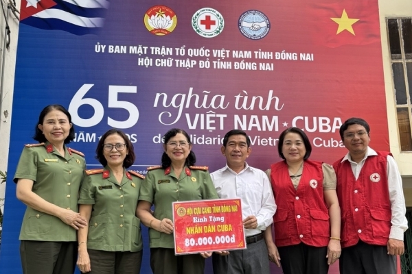 Hội Cựu CAND tỉnh Đồng Nai vận động ủng hộ nhân dân bị thiệt hại do bão số 3 và nhân dân Cuba