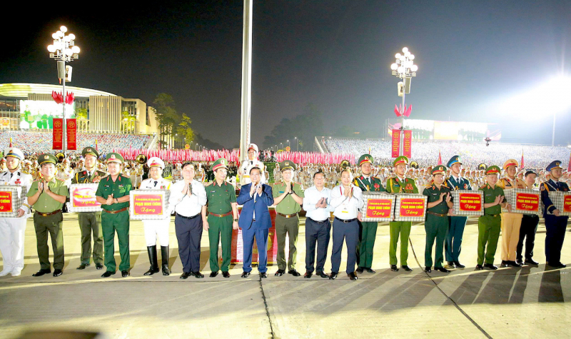 Thủ tướng Phạm Minh Chính chỉ đạo Lễ sơ duyệt, động viên các khối diễu binh, diễu hành -0