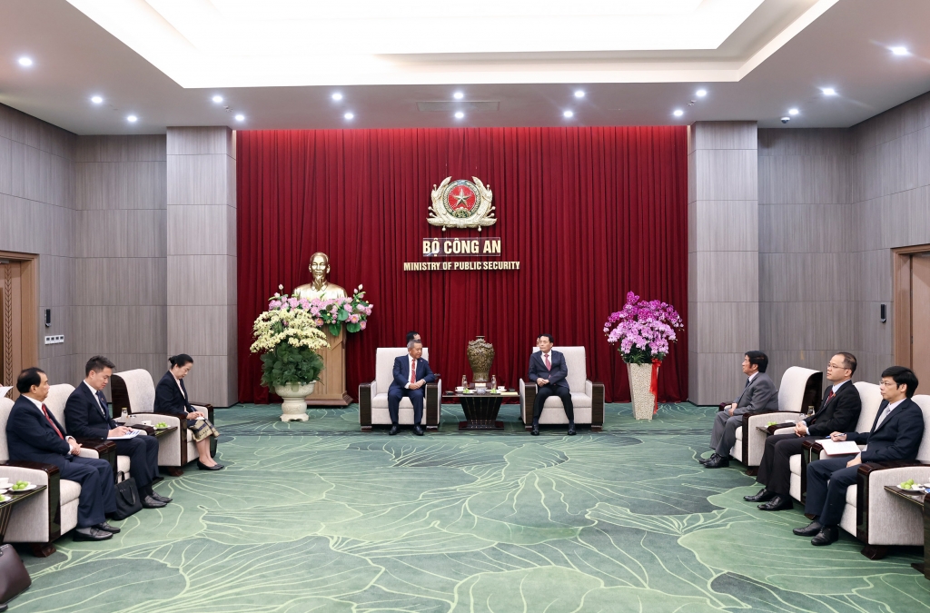 Mối keo sơn đặc biệt Việt Nam – Lào trong hợp tác bảo đảm an ninh