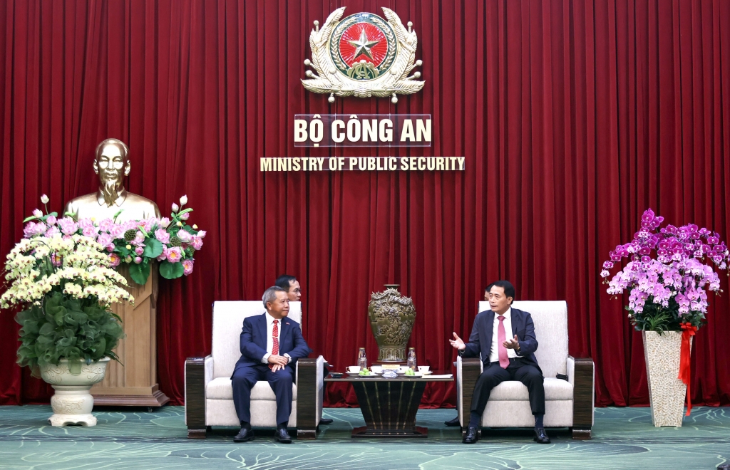 Mối keo sơn đặc biệt Việt Nam – Lào trong hợp tác bảo đảm an ninh