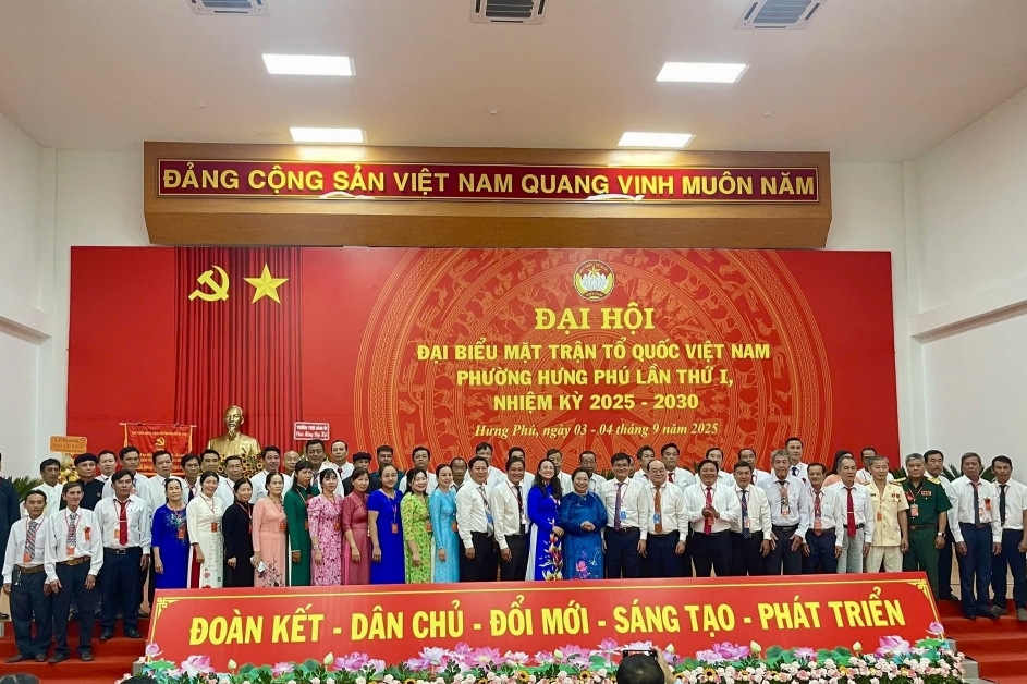 Cần Thơ: Chi hội Cựu CAND phường Hưng Phú được kết nạp làm thành viên Mặt trận Tổ quốc