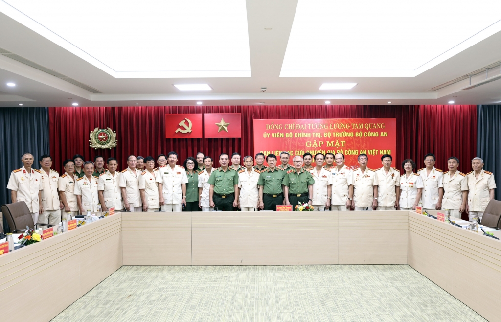 Tri ân những đóng góp thầm lặng của Đoàn K79