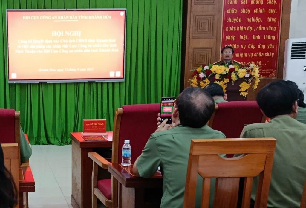 Hội Cựu CAND tỉnh Khánh Hòa công bố bộ máy tổ chức và công tác nhân sự