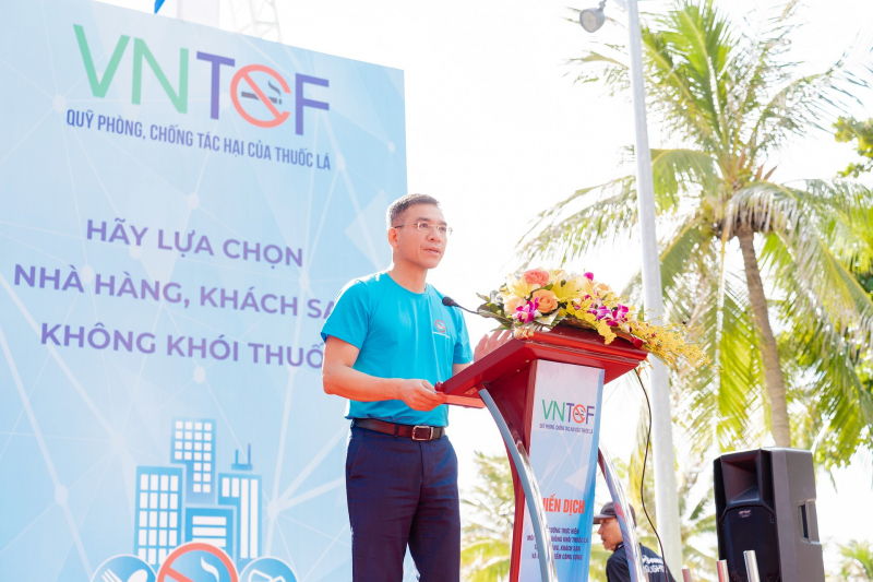 Nói không với khói thuốc tại các địa điểm công cộng -0