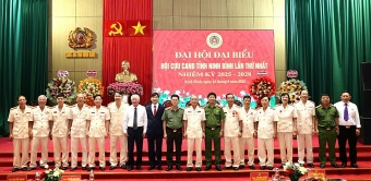 Thống nhất, vững mạnh, tích cực đóng góp vào sự nghiệp xây dựng và bảo vệ Tổ quốc