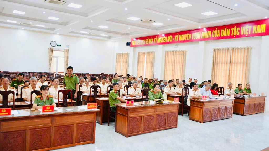 Công bố quyết định sáp nhập Hội Cựu CAND tỉnh Quảng Ngãi