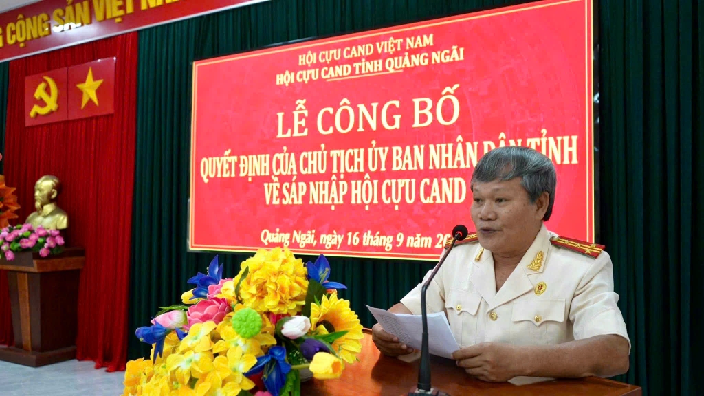 Công bố quyết định sáp nhập Hội Cựu CAND tỉnh Quảng Ngãi