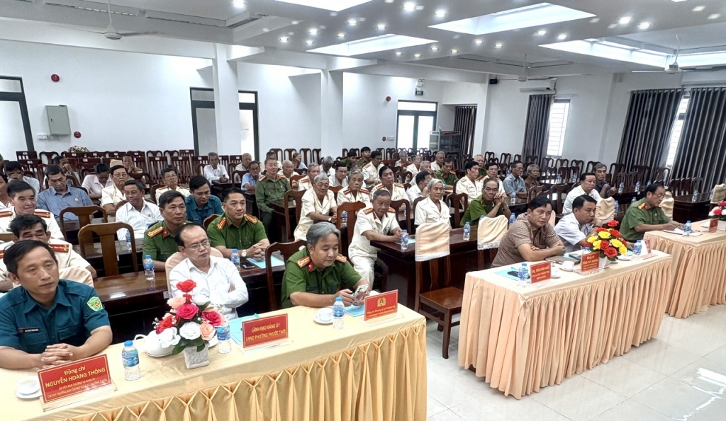 Cần Thơ: Công bố quyết định thành lập 3 Chi hội CAND phường