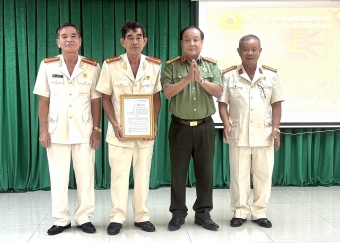 Cần Thơ: Công bố quyết định thành lập 3 Chi hội Cựu CAND phường sau sáp nhập