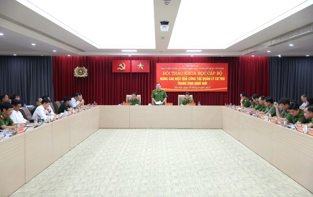 Nâng cao hiệu quả quản lý cư trú trong tình hình mới