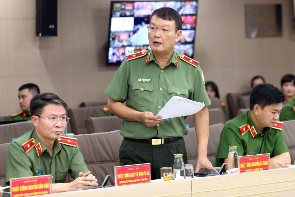 Nâng cao hiệu quả quản lý cư trú trong tình hình mới