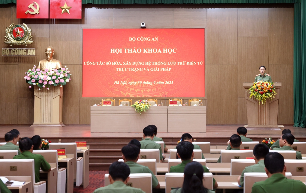 Đẩy mạnh số hóa, hiện đại hóa công tác lưu trữ trong CAND