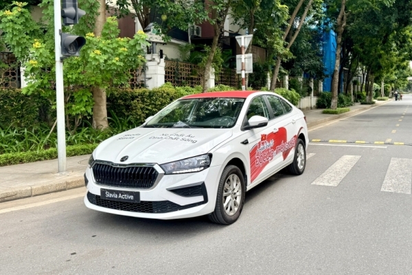 Đánh giá Skoda Slavia Active: Xe số sàn nhàn như xe số tự động