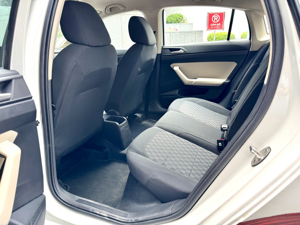 Đánh giá Skoda Slavia Active: Xe số sàn nhàn như xe số tự động