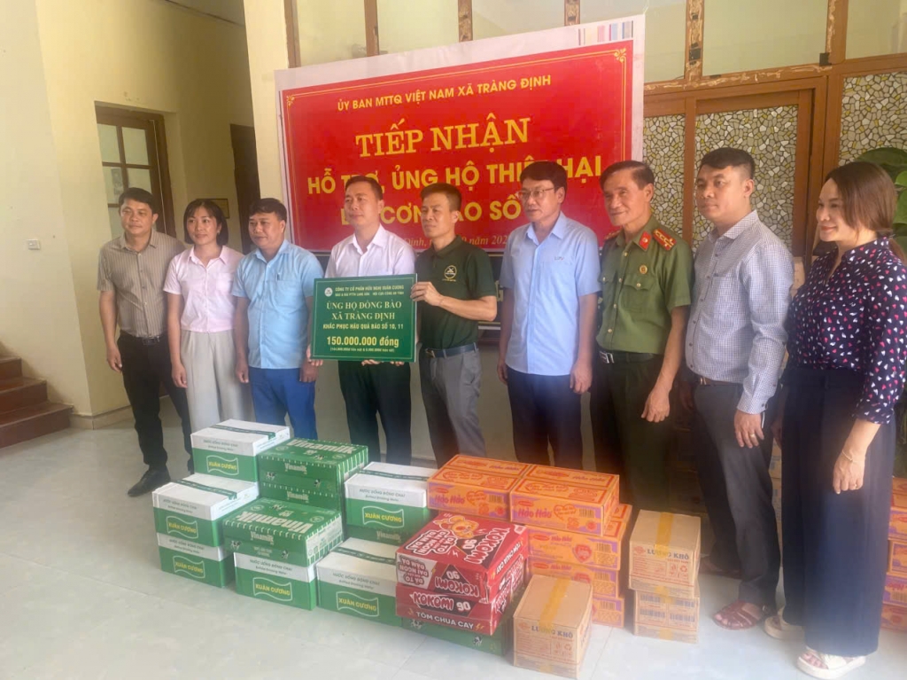 Hội Cựu CAND tỉnh Lạng Sơn chung tay khắc phục hậu quả của cơn bão số 11