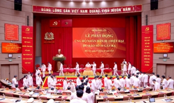 Bộ Công an ủng hộ 28 tỷ đồng hỗ trợ nhân dân 8 địa phương thiệt hại do bão lũ