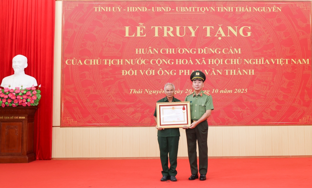 Vinh danh tấm gương quên mình cứu người trong lũ dữ ở Thái Nguyên