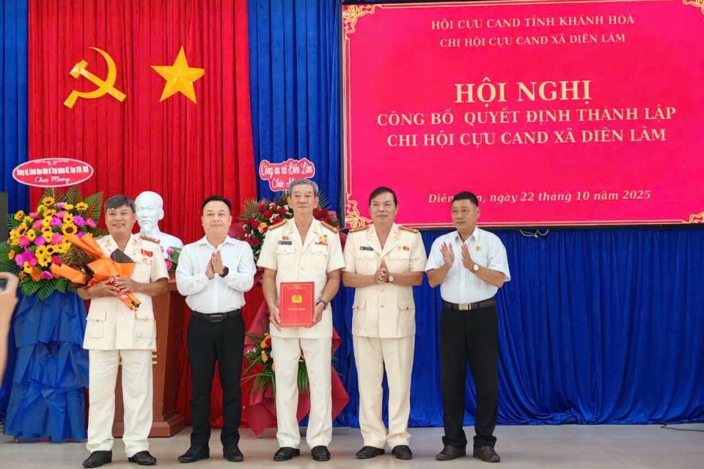 Khánh Hòa: Công bố quyết định thành lập Chi hội Cựu CAND xã Diên Lâm